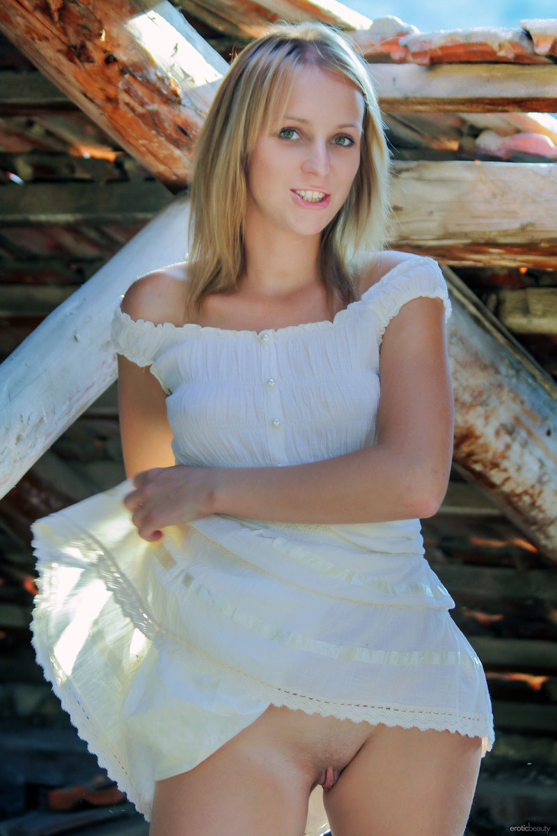 Сабина, 25